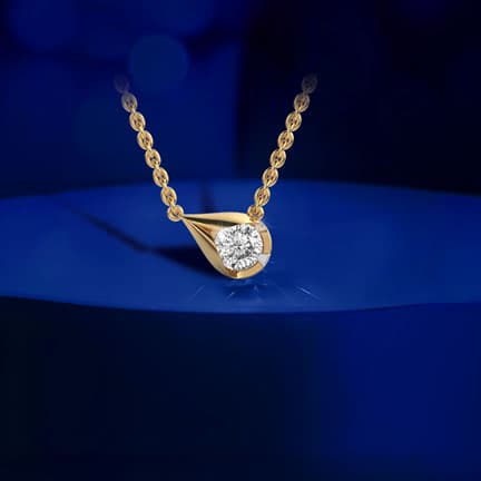Sideway Glam Diamond Pendant with Chain